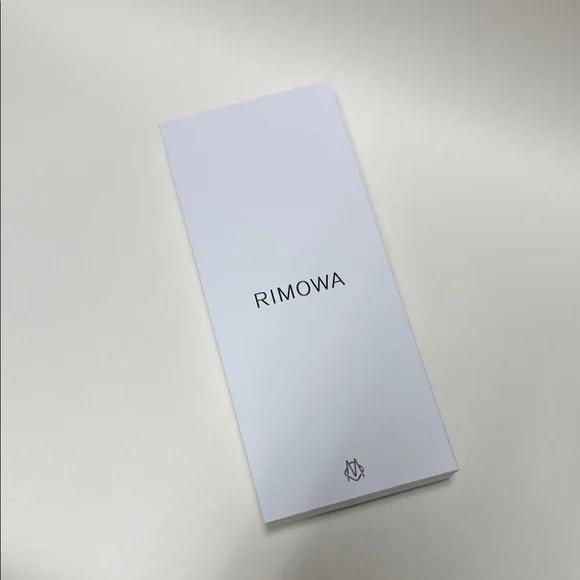 3 NEW RIMOWA White Box - Picture 4 of 8